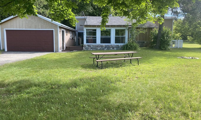 Central Lake House | Short walk to intermediate lake!