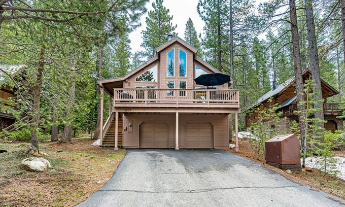 Truckee House | Sierra Haven by Tahoe Mountain Properties