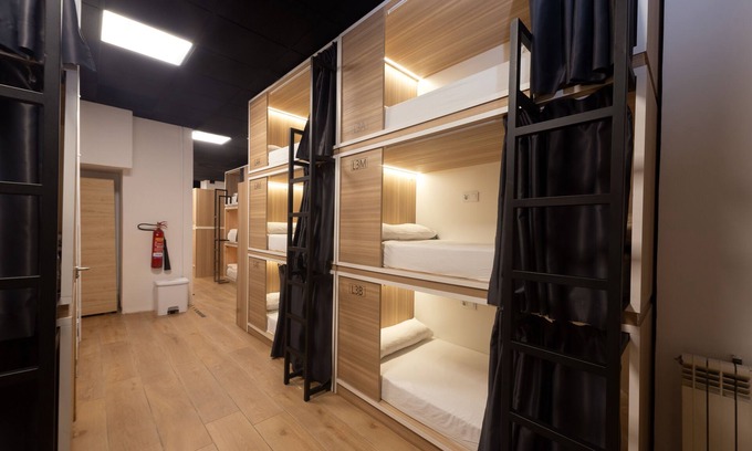 Cuatro Caminos Hotel | Siesta & Go - Hostel