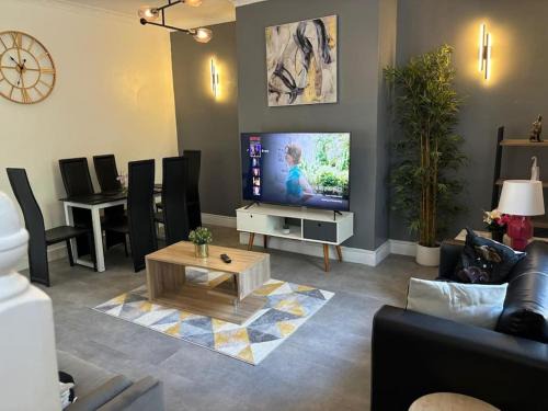 Cowpen Apartment | Sigma Exotic Suite