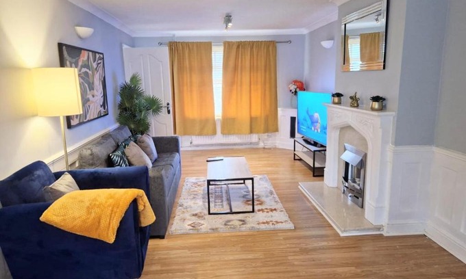 Wallsend Apartment | Sigma Palace Free Parking