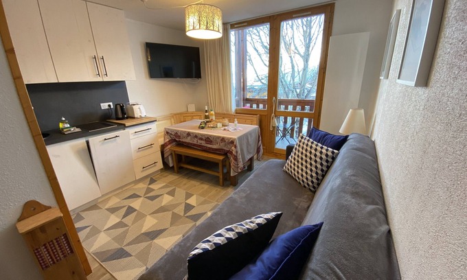 Montalbert Apartment | Signal 302 for 6 person