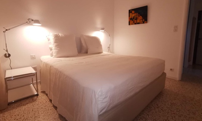 Lardiers Bed & Breakfast | Silence Provence: a quiet room and table d'hôtes on the edge of the village.