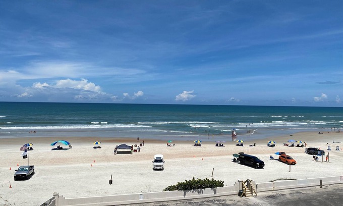 Daytona Beach Apartment | Silver Beach Club