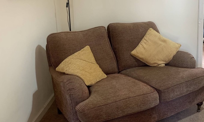 Burry Port Cottage | Silver cottage by the beach
