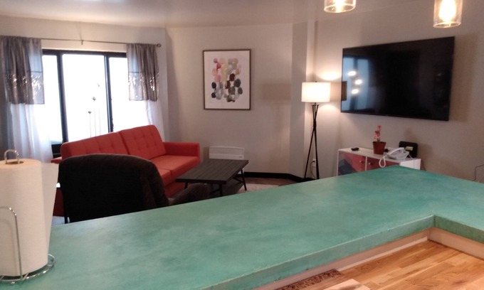 Snowshoe Apartment | Silver Creek 2 BR Condo, No Cleaning Fees, A/C, Pool/Hot Tub