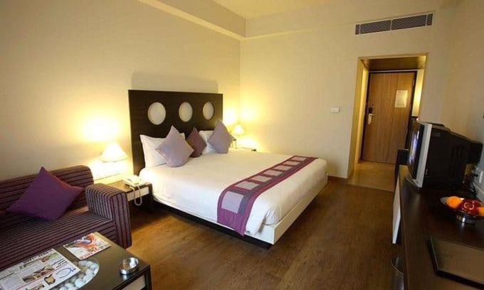 Saket Hotel | SILVER FERNS ( A BOUTIQUE HOTEL)