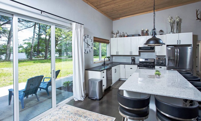 Scandinavia House | Silver Lake Retreat: Waterfront Barndominium