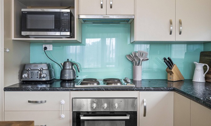 Silver Sands House | Silver Myrtle Shack ~ Aldinga Beach - A Truly Relaxing Coastal Escape