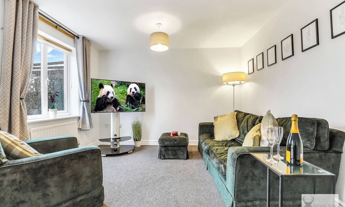 Ravenstone House | Silver Stag Properties, 4 BR Gem in Coalville