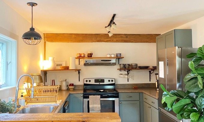 Hinesburg Apartment | Silver Street Farmhouse Suite. Cozy apartment with great ski access!