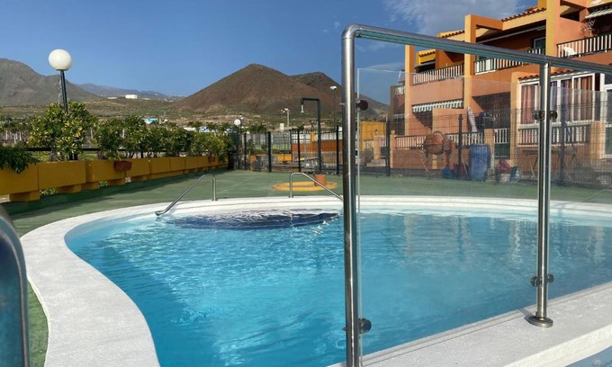 Los Cristianos Ski Chalet | Simon beach house Los Cristianos