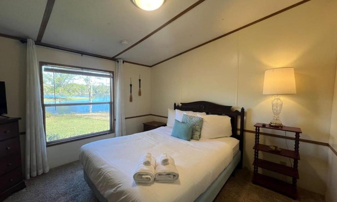 Saluda House | Simple Blessings Sleeps 6