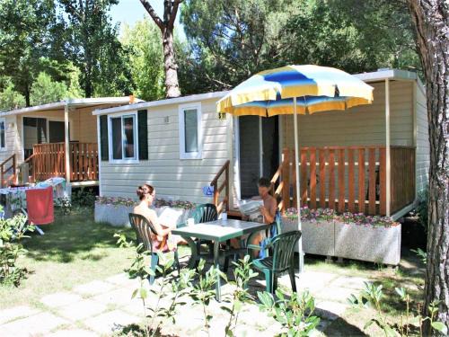 Badiaccia House | Simplistic mobile home in Castiglione del Lago near lake
