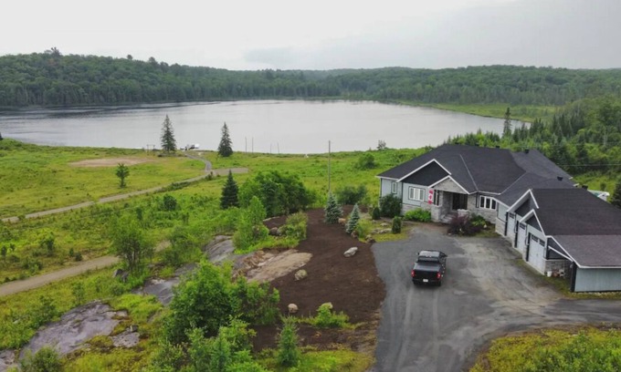Utterson Cottage | Sims Lake Cottage-private lake in Muskoka