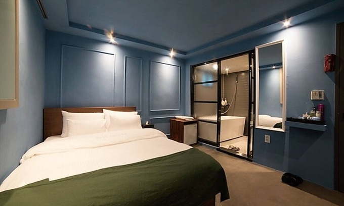 Jamsil-dong Hotel | Sincheon MW