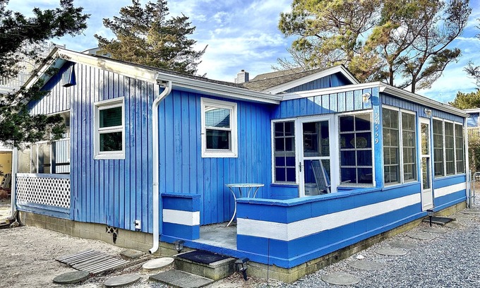 Bethany Beach Cottage | Single family home in small, private, family-friendly oceanside neighborhood