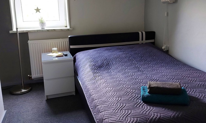 Clausthal-Zellerfeld Cottage | Single room (room 3) - Pension Holl and Boll at the Hexenstieg
