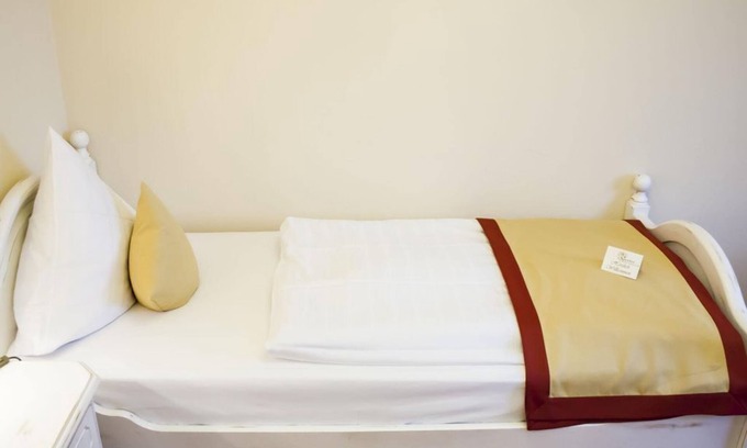 Weisenheim am Berg House | Single room, shower or bath, WC, non-smoking - Speeter - Hotel/Restaurant