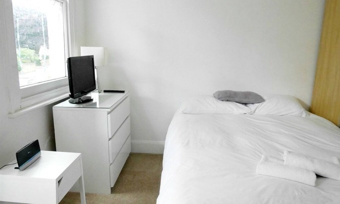 Kew Apartment | Single Room Ensuite near Kew Gardens