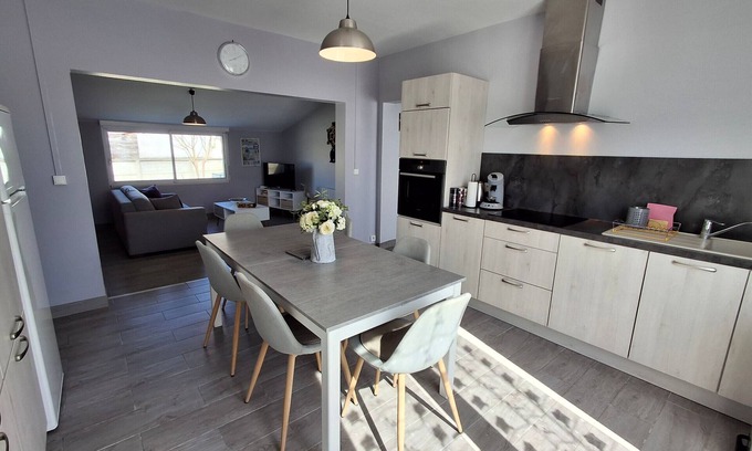 Port District House | Single-storey house in Châtelaillon-Plage 500m from ocean for 6 people, garden, BBQ
