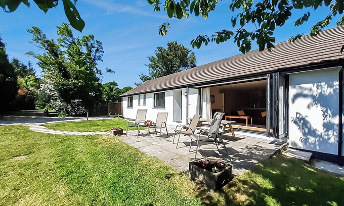 Brazzacott Cottage | Single storey cottage in its own secluded setting away from the lodges.