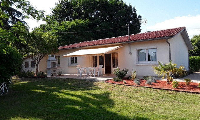 Mirande House | Single-storey house 110m², residential area, 500m from town center