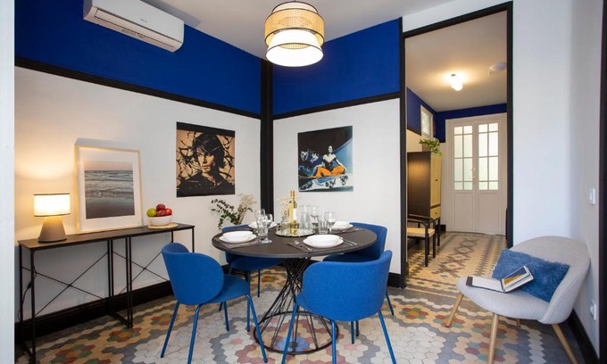 Morvedre Apartment | SingularStays Ca Iconic Living