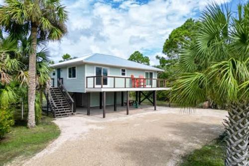St. George Island House | Siren's Oasis 3 Bedroom Pet Friendly St George Island