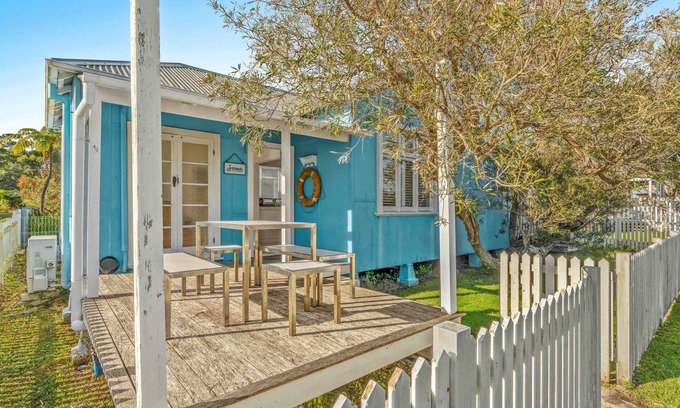 Currarong Cottage | Sirena Beach Cottage - Coastal Haven in Currarong
