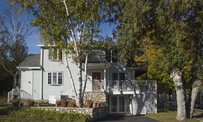 Sister Bay House | Sister Bay Parkview Beach Cottage #1