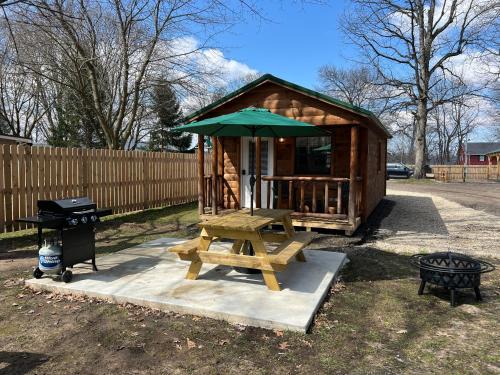 Sister Lakes Other | Sister Lakes Glamping Cabin at Wonder Woods #4