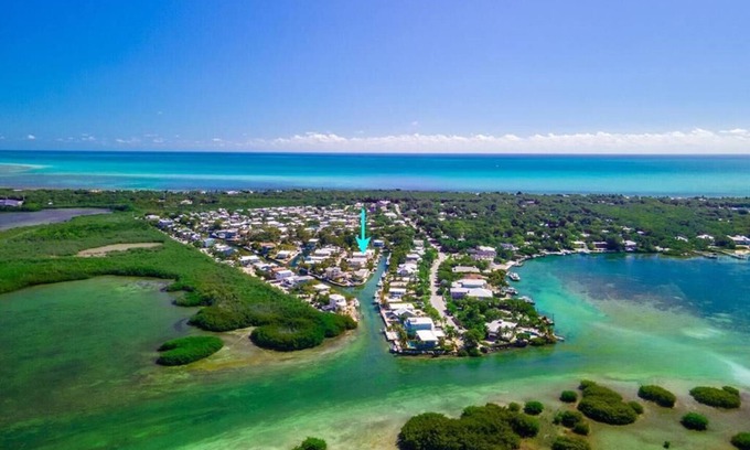 Indian Waterways House | Sit back and relax in this beautiful Islamorada Pool home!