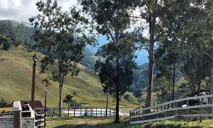 Pirangucu House | SITE RANCHO FUNDO