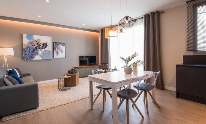 Sitges Apartment | Sitges Spaces Seaside Beach Flat- 4 Bedroom/2Bathroom/Terrace- Sleeps up to 8
