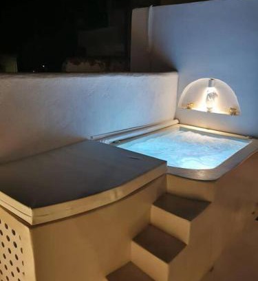 Skalani Villa | Skalani house avec jacuzzi