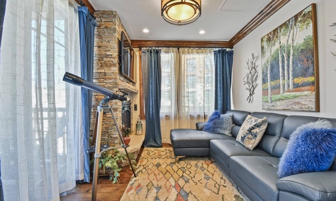 Empire Pass Condo | Ski Deer Valley! Lovely Ski Condo, Silver Strike #201, with amenity access