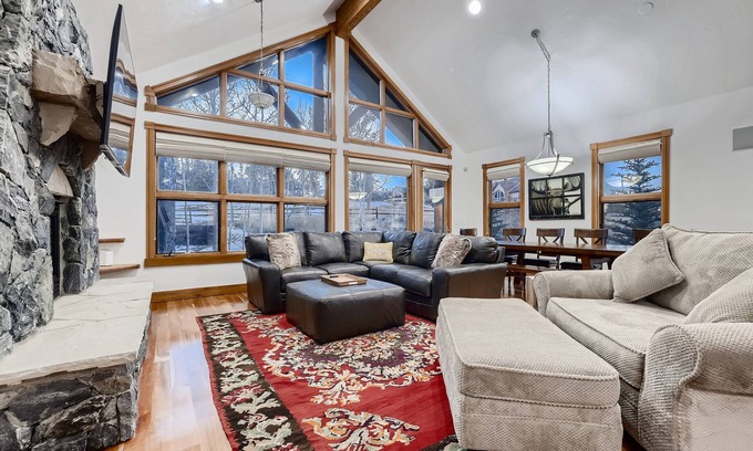 Stonehaven House | Ski/Family/4BD/3.5BA Breckenridge