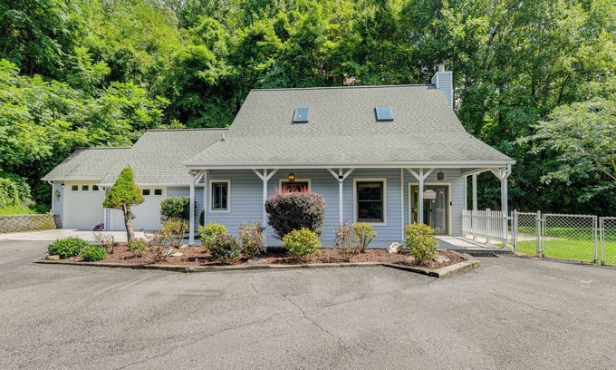 Valley Creek Run House | Ski, Hike & Fish: Mtn-View Maggie Valley Retreat