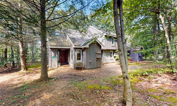 White Haven Condo | Ski-in/out condo near Jack Frost Ski Resort with loft, wood fireplace, deck, W/D