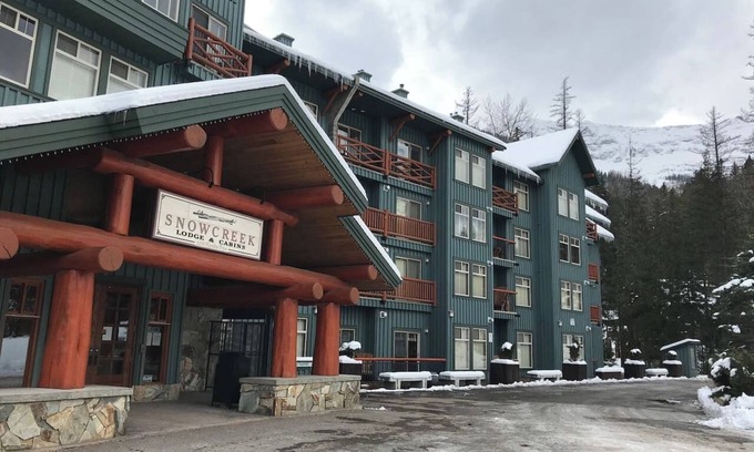 East Kootenay Condo | Ski In/Out | Cozy 1 Bedroom right at the Resort
