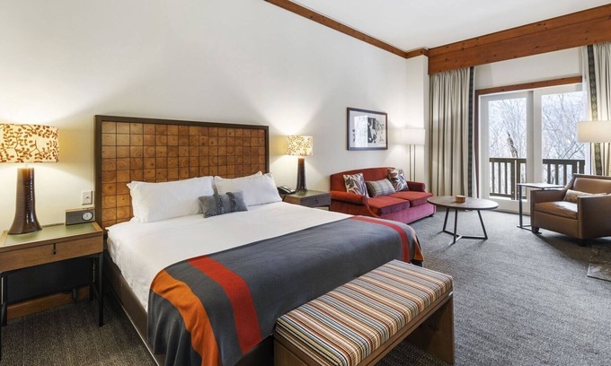 Stowe Area Apartment | Ski in/out! Large Studio in Lodge at Spruce Peak