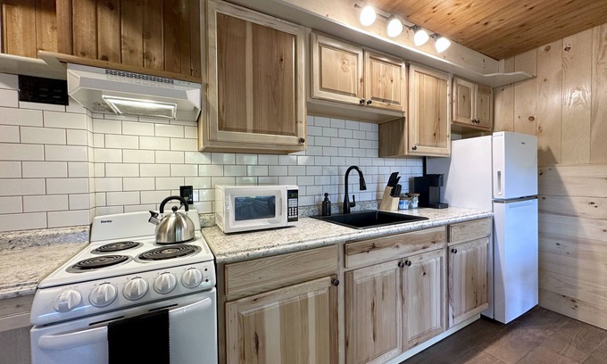Hunter Condo | Ski In, Ski Out at Hunter Mountain