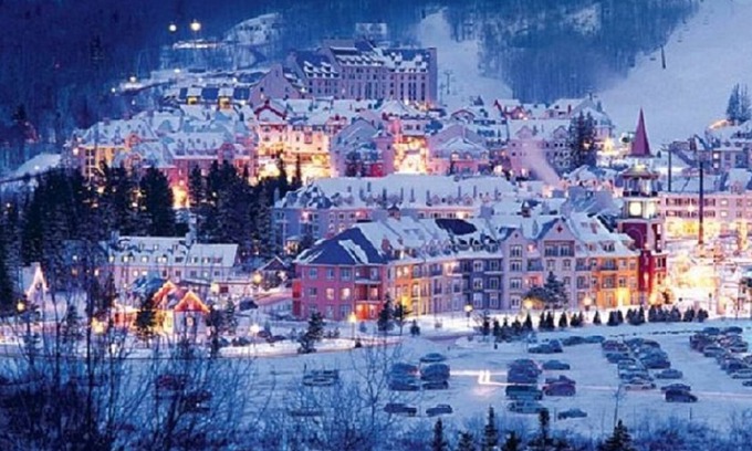 Mont-Tremblant Pedestrian Village Ski Chalet | Ski In-Ski Out Chalet In The Heart Of The Mont Tremblant Village.