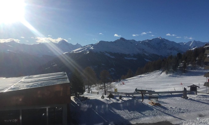 Vex Apartment | Ski in, ski out, from the bed onto the board. Living right in the ski area at 2000m