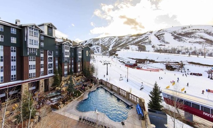 North Park City Resort | 🎿 Ski Paradise at Marriott Mountainside Resort- 2 Bedroom Villa - Sleeps 8!