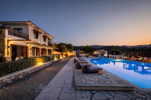 Skopelos Hotel | Skopelos Holidays Hotel & Spa
