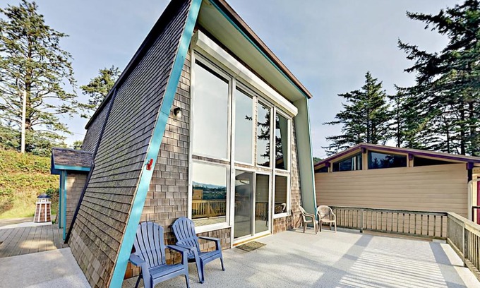 Oceanside House | Sky Beach Cabin