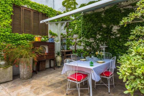 Ciudad Vieja Apartment | Sky Garden Sarandi [ Cozy ] Pool & Barbacue