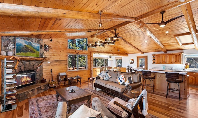 Castle Glen Estates Cabin | Sky Pine Retreat by Destination Big Bear: Log Cabin Home! Game Room! Spa! EV Charger!